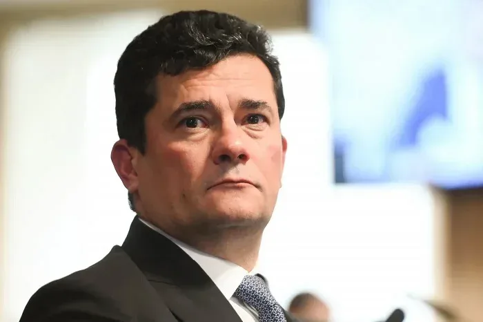 Sérgio Moro vence no 1º turno e é eleito governador do Paraná Sérgio Moro vence no 1º turno e é eleito governador do Paraná