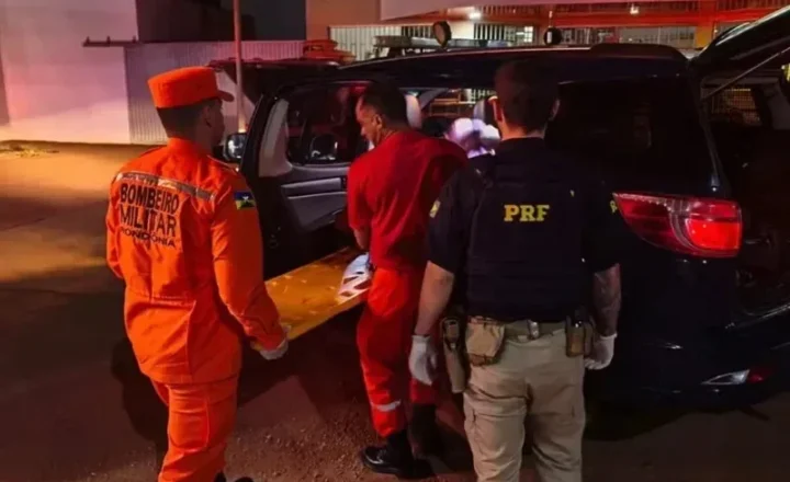 Bebê nasce dentro de viatura da PRF em Guajará-Mirim