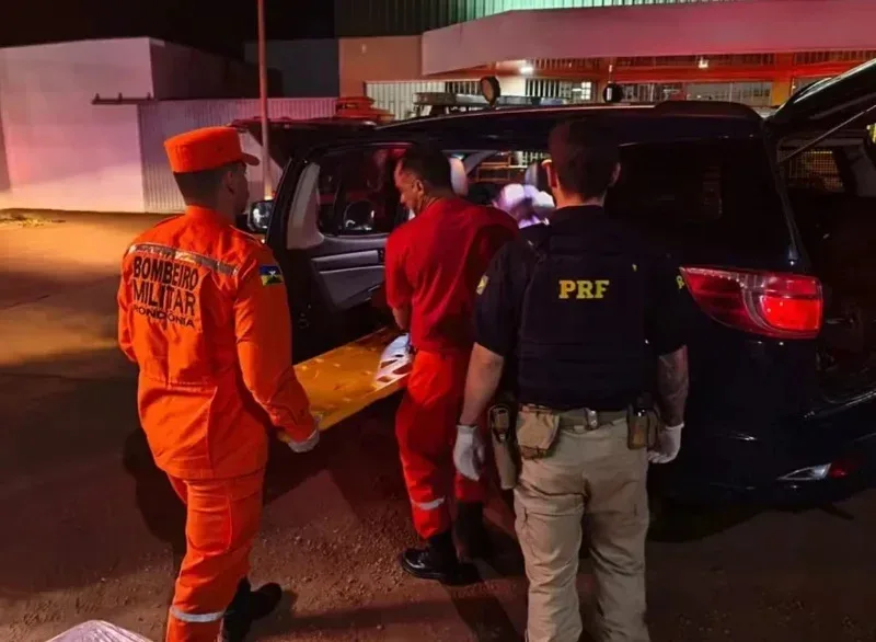 Bebê nasce dentro de viatura da PRF em Guajará-Mirim