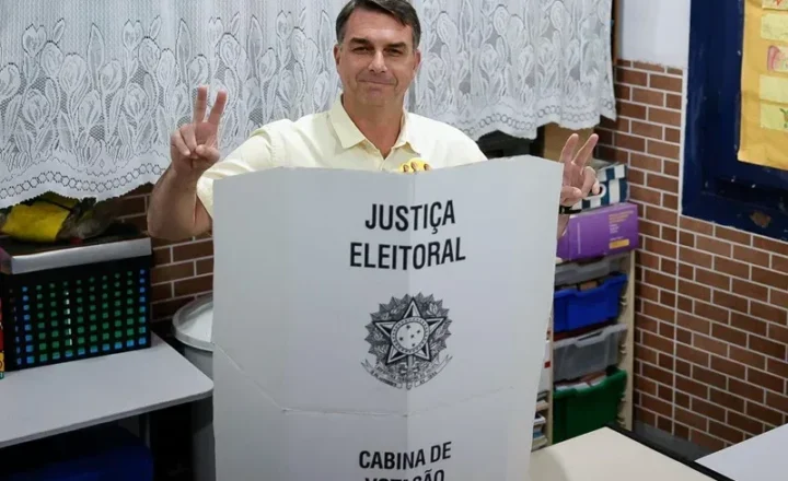 Aparecida, cidade da Padroeira do Brasil, dá maioria dos votos a Flávio Bolsonaro