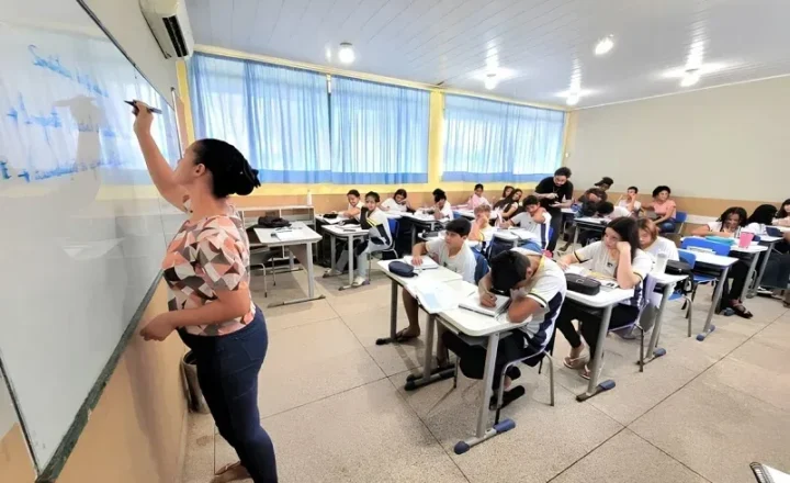 Seduc antecipa feriado escolar do Dia do Professor para 13 de outubro em Rondônia