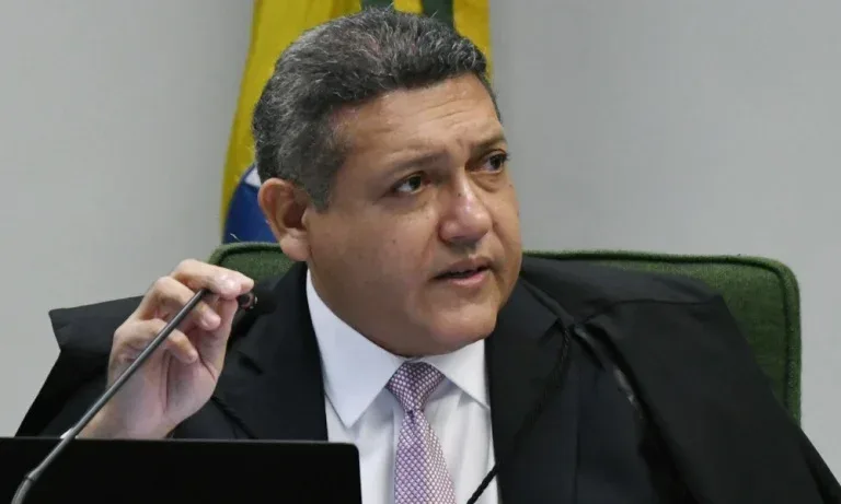 Nunes Marques manda suspender “Exército do Lula” no WhatsApp por desinformação eleitoral